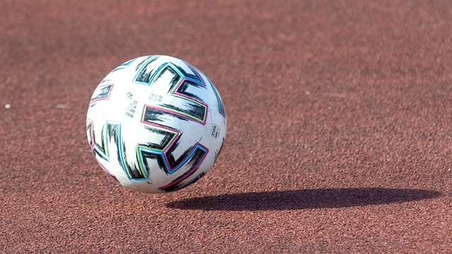 特别是因他 特别是因他